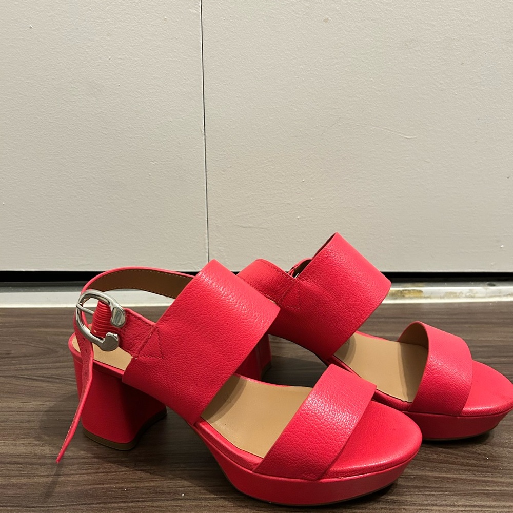 AEROSOLES Vibrant Red Platform Sandals